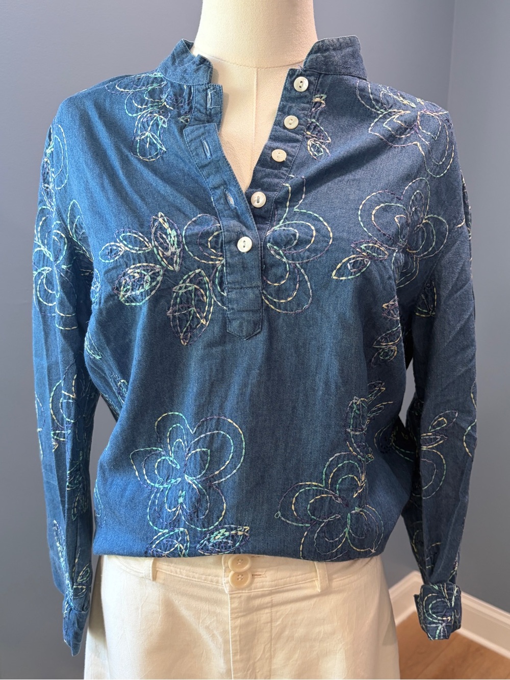 Koret Embroidered Denim Blue Floral Stitch Cotton Henley Blouse Medium